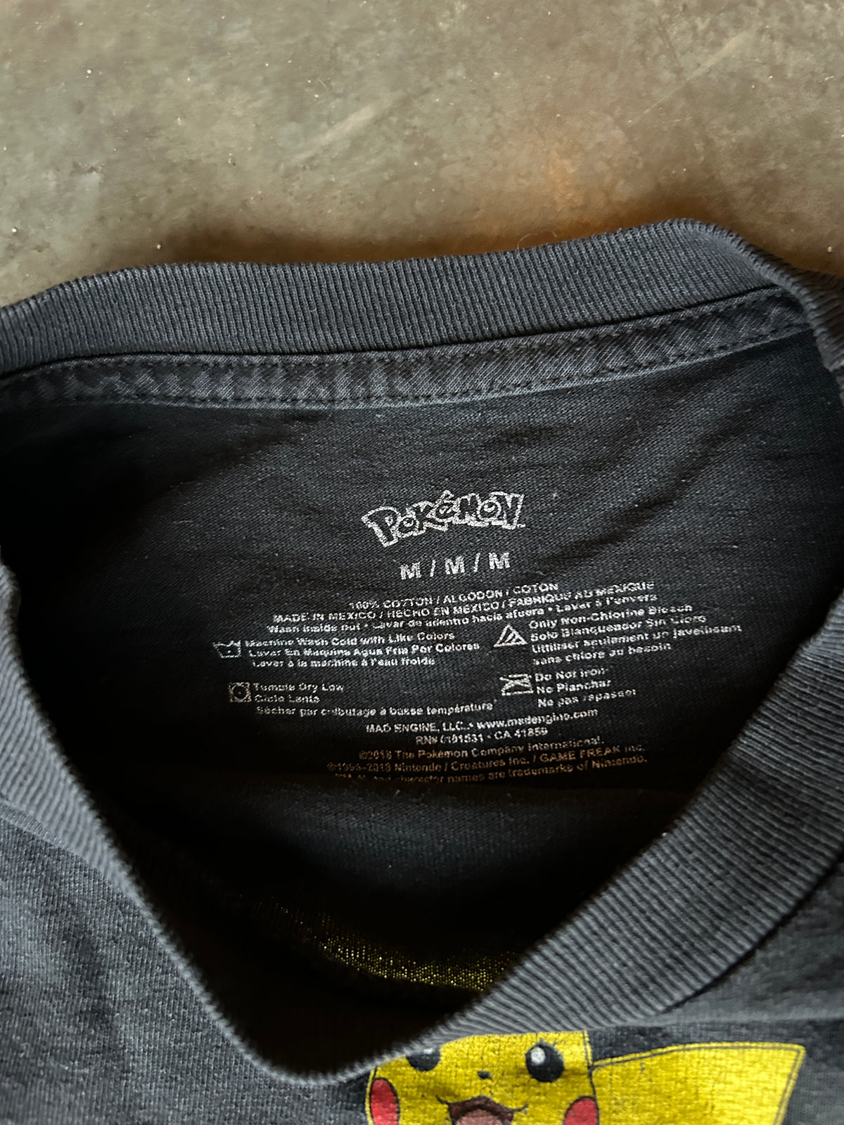 Pikachu Sleeve Graphic LS Shirt (M)