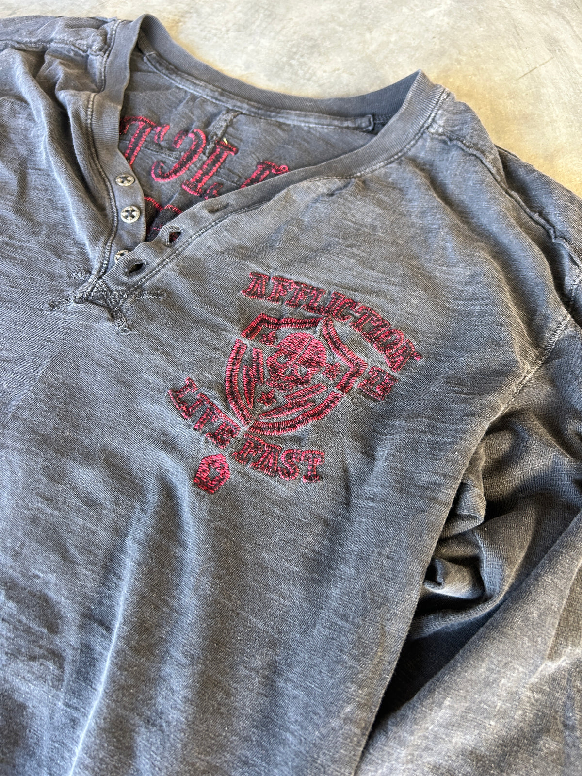 Y2K Faded Affliction Henley Shirt (L)