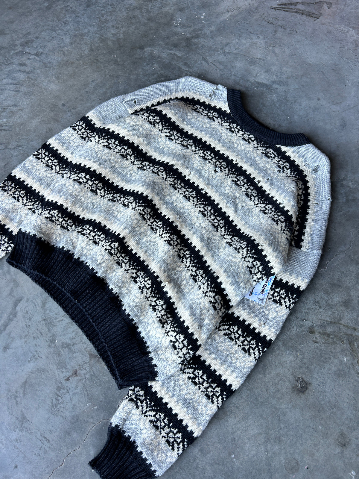 Ricci Virgin Wool Patterned Knit Sweater (XL)
