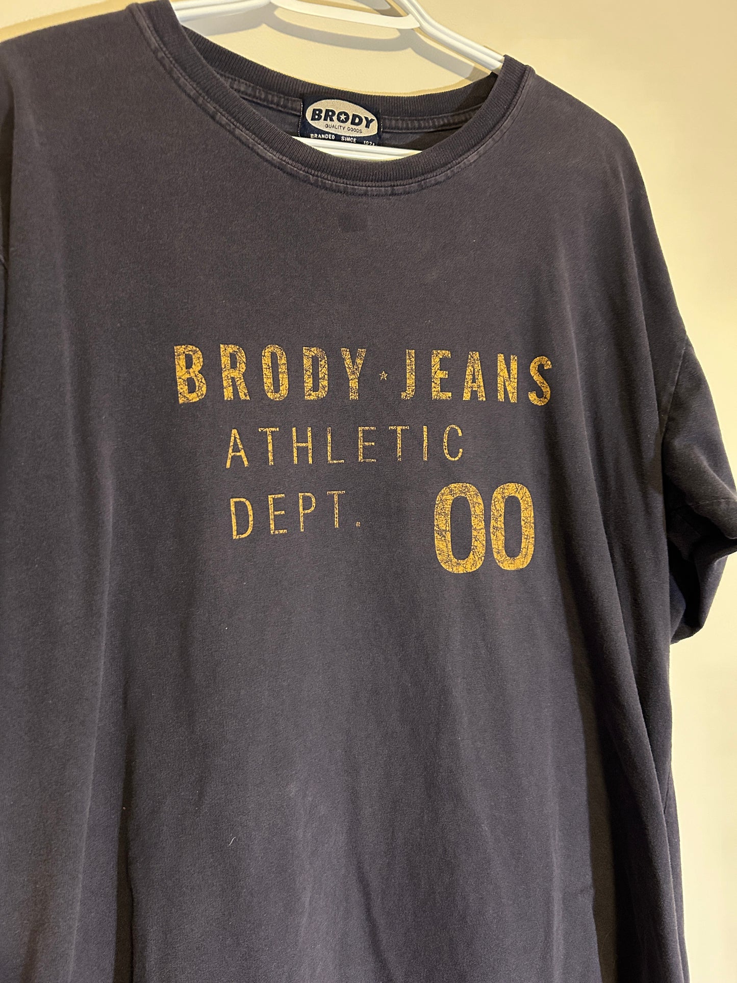 Vintage Faded Brody Jeans Tee (XL)