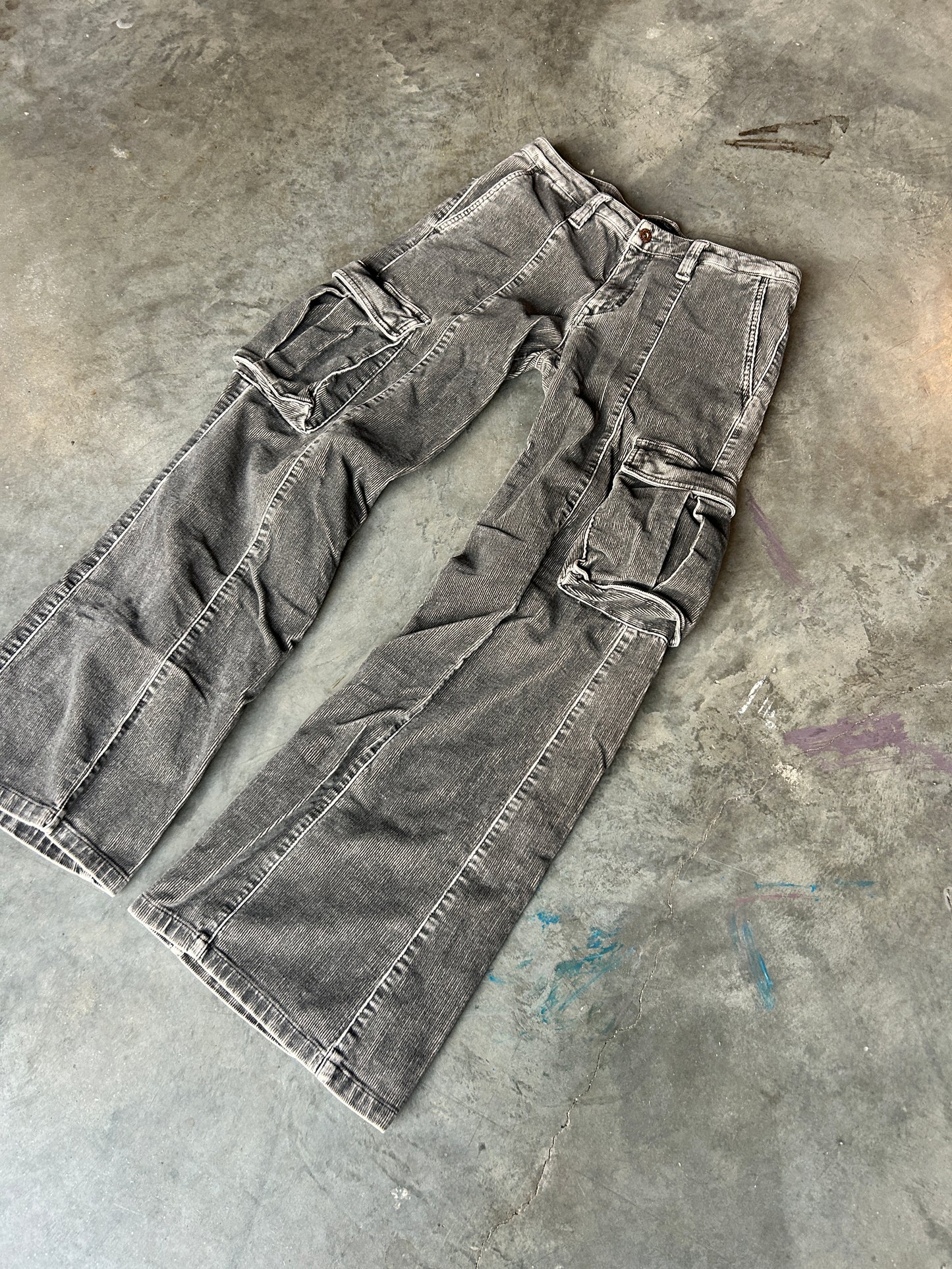 Y2K Parasuco Corduroy Bellbottom Cargo Pants (32x32)