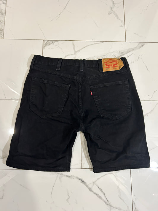 Black Levi’s 501 Jorts (38W)