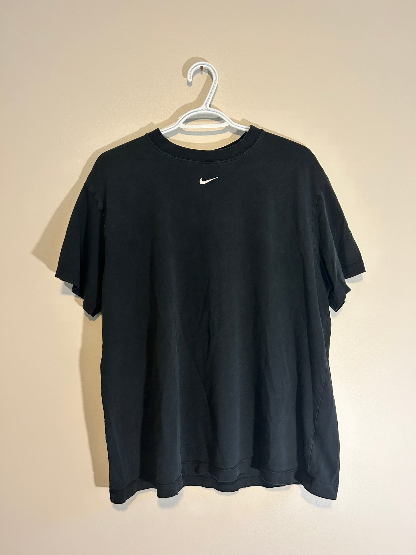 Modern Nike Center Check Tee (L)